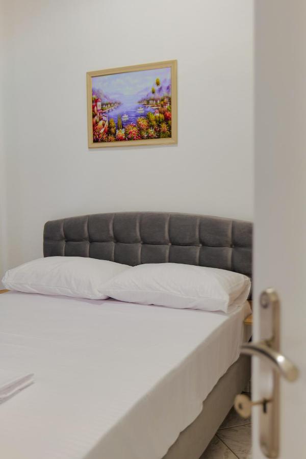 Hotel Casamia Sarandë Exterior foto