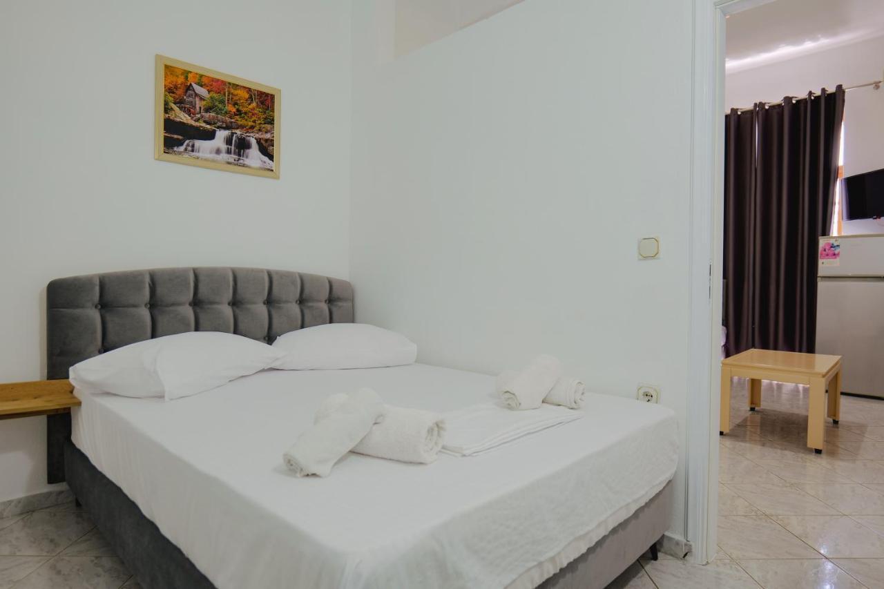 Hotel Casamia Sarandë Exterior foto