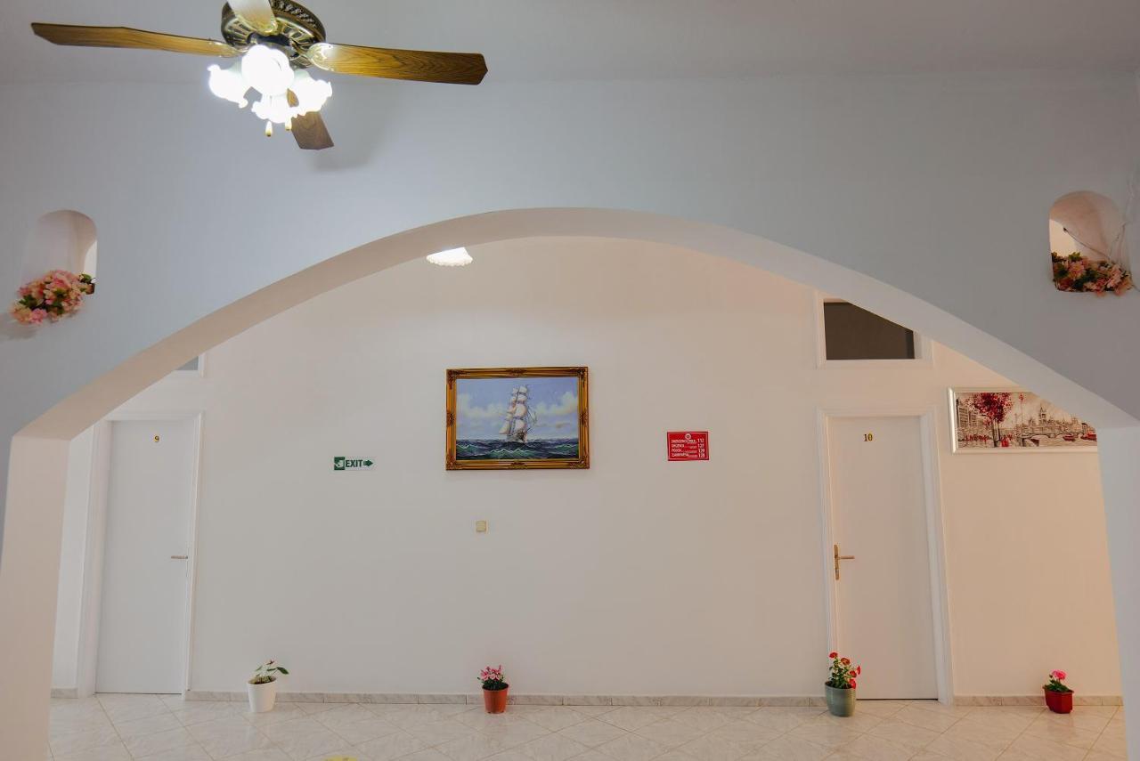 Hotel Casamia Sarandë Exterior foto